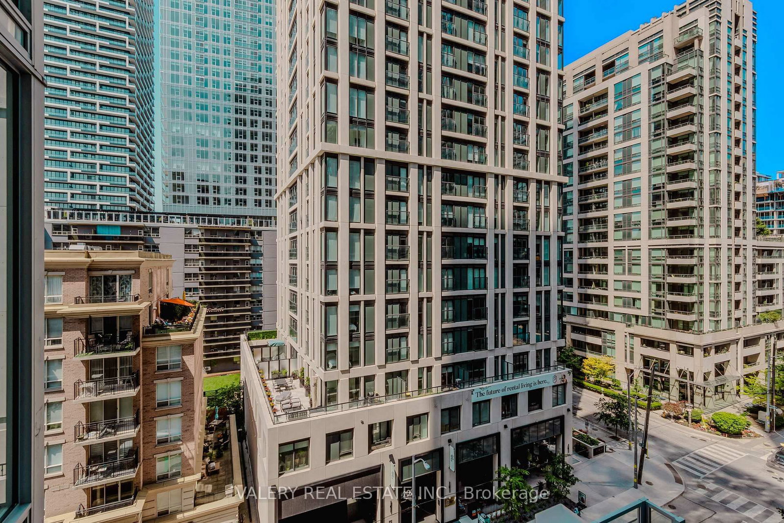 712-195 Redpath Ave, Toronto — 24