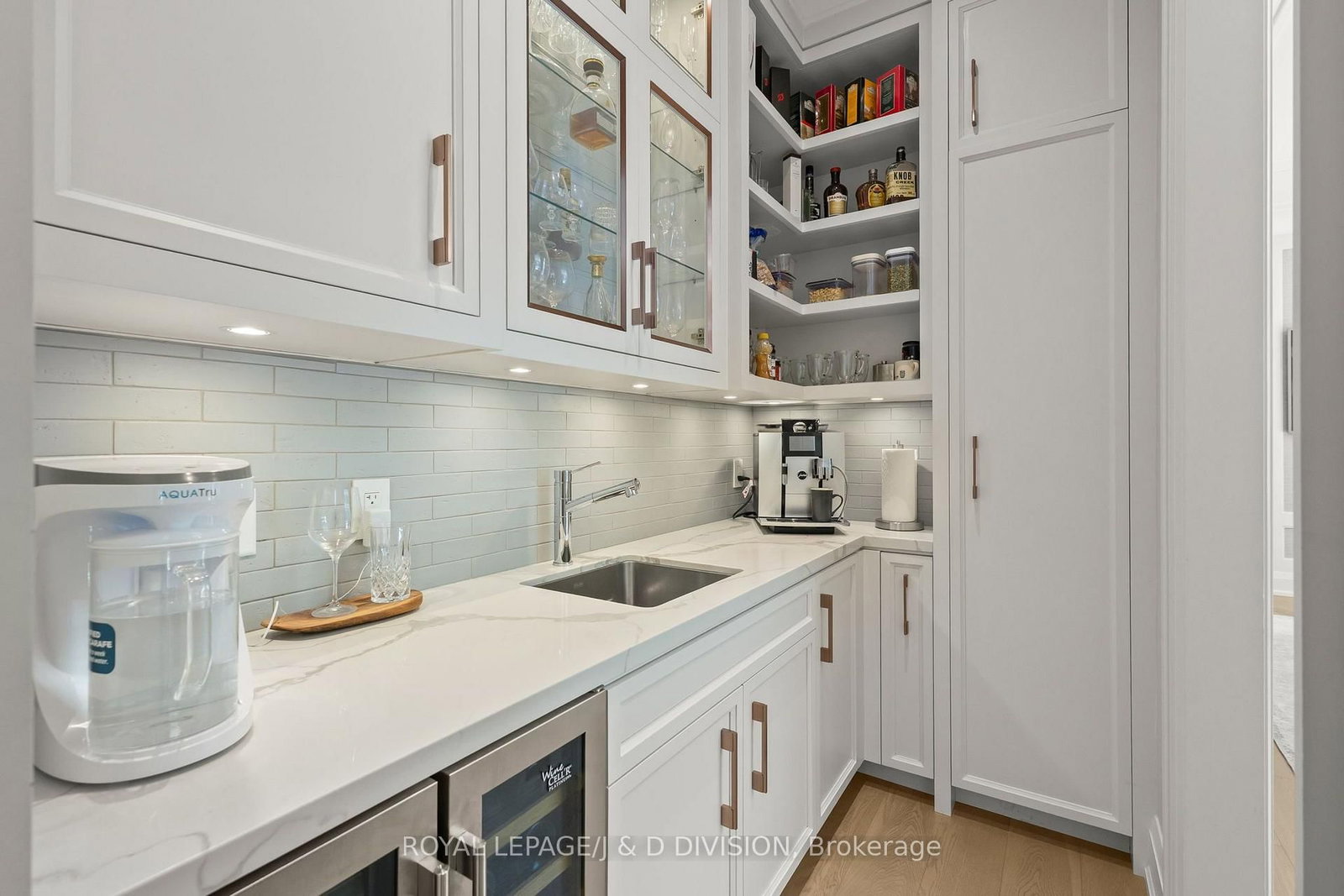 5 Pine Forest Rd, Toronto — 12