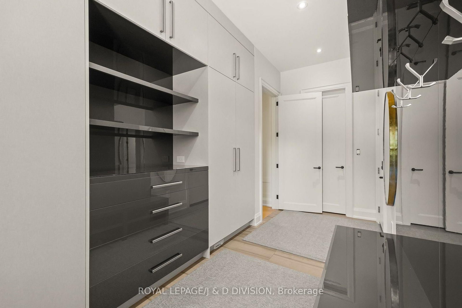5 Pine Forest Rd, Toronto — 20
