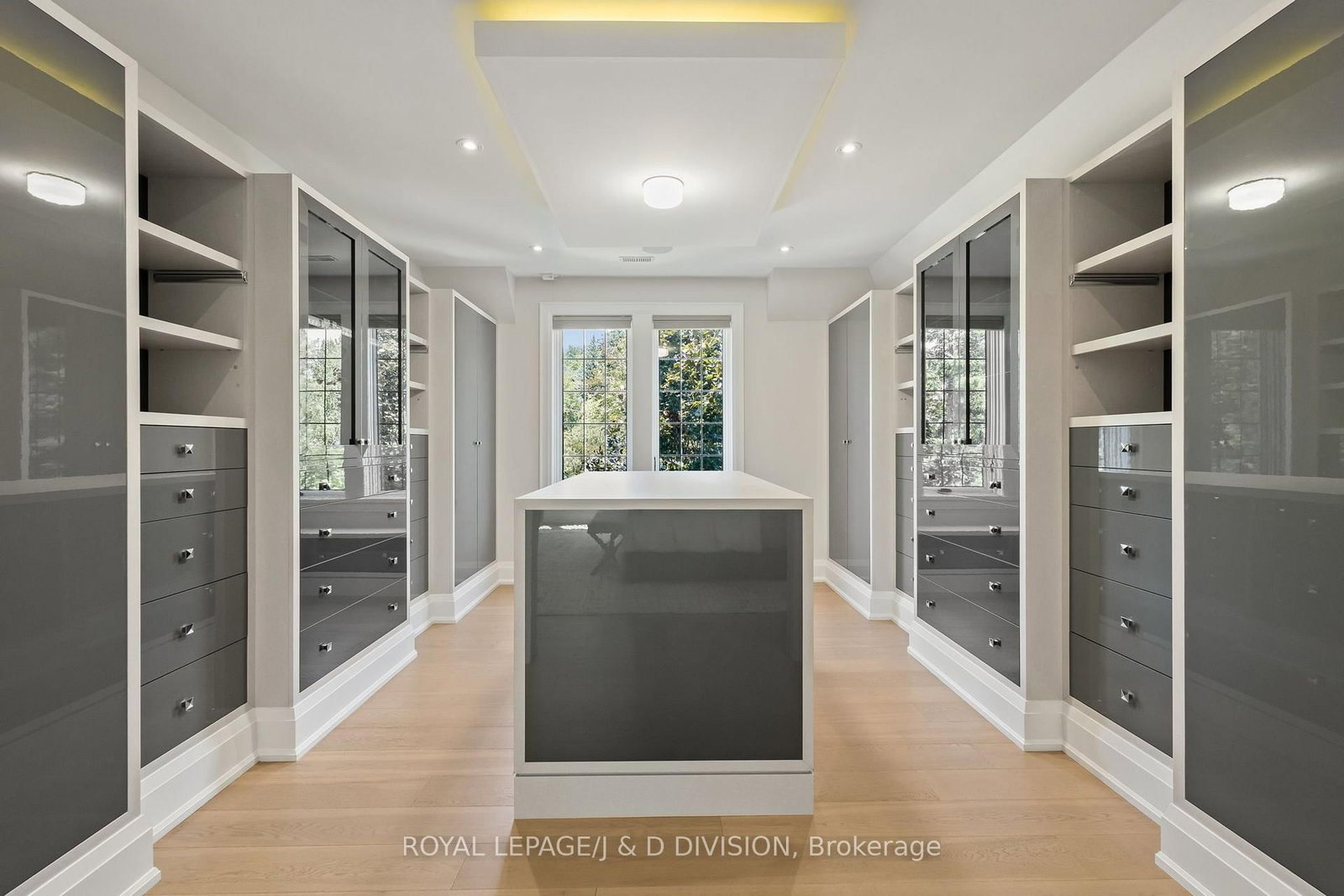 5 Pine Forest Rd, Toronto — 24