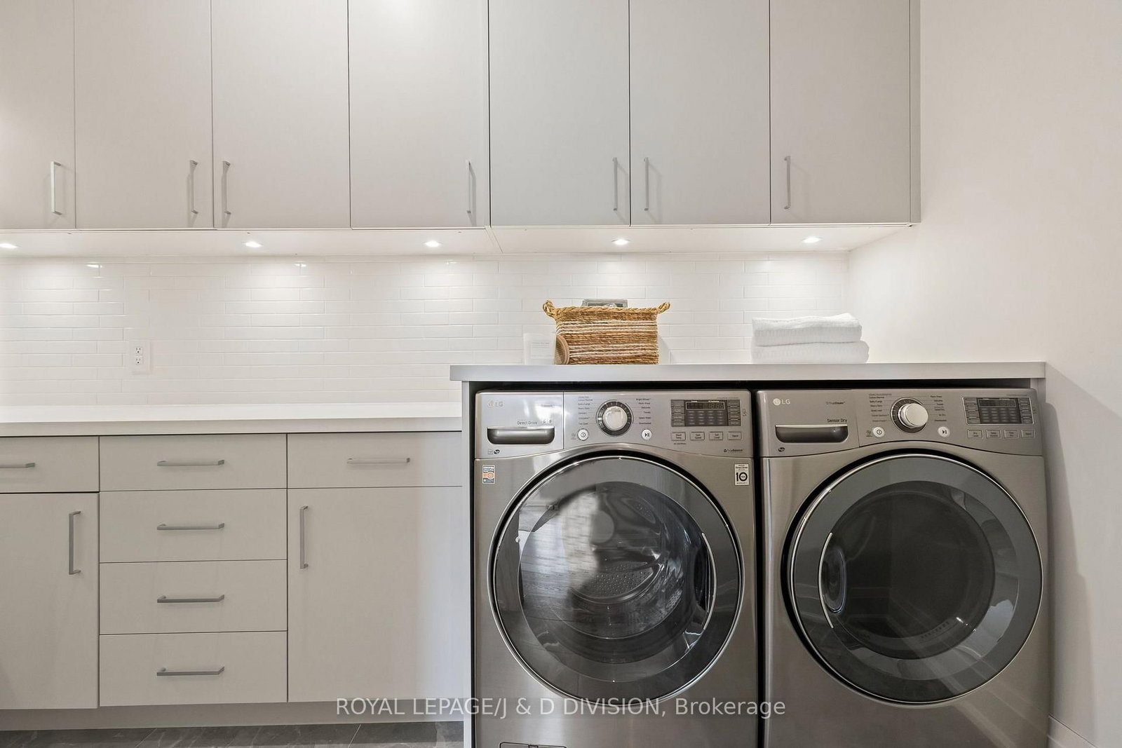 5 Pine Forest Rd, Toronto — 30