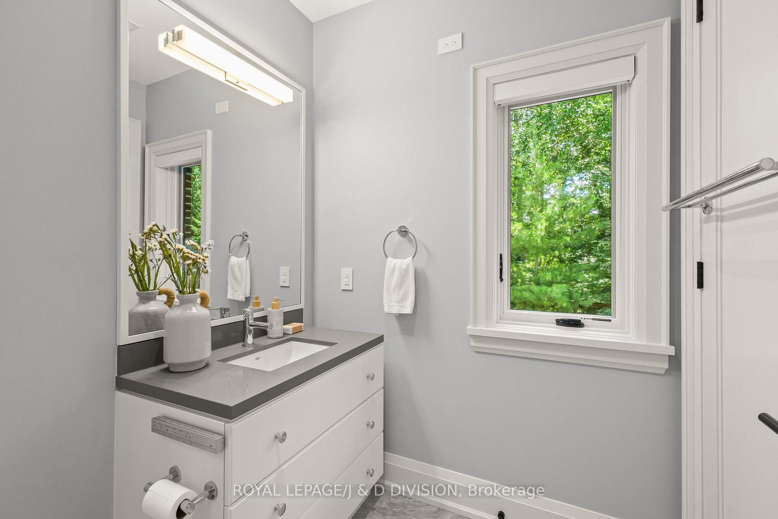 5 Pine Forest Rd, Toronto — 33