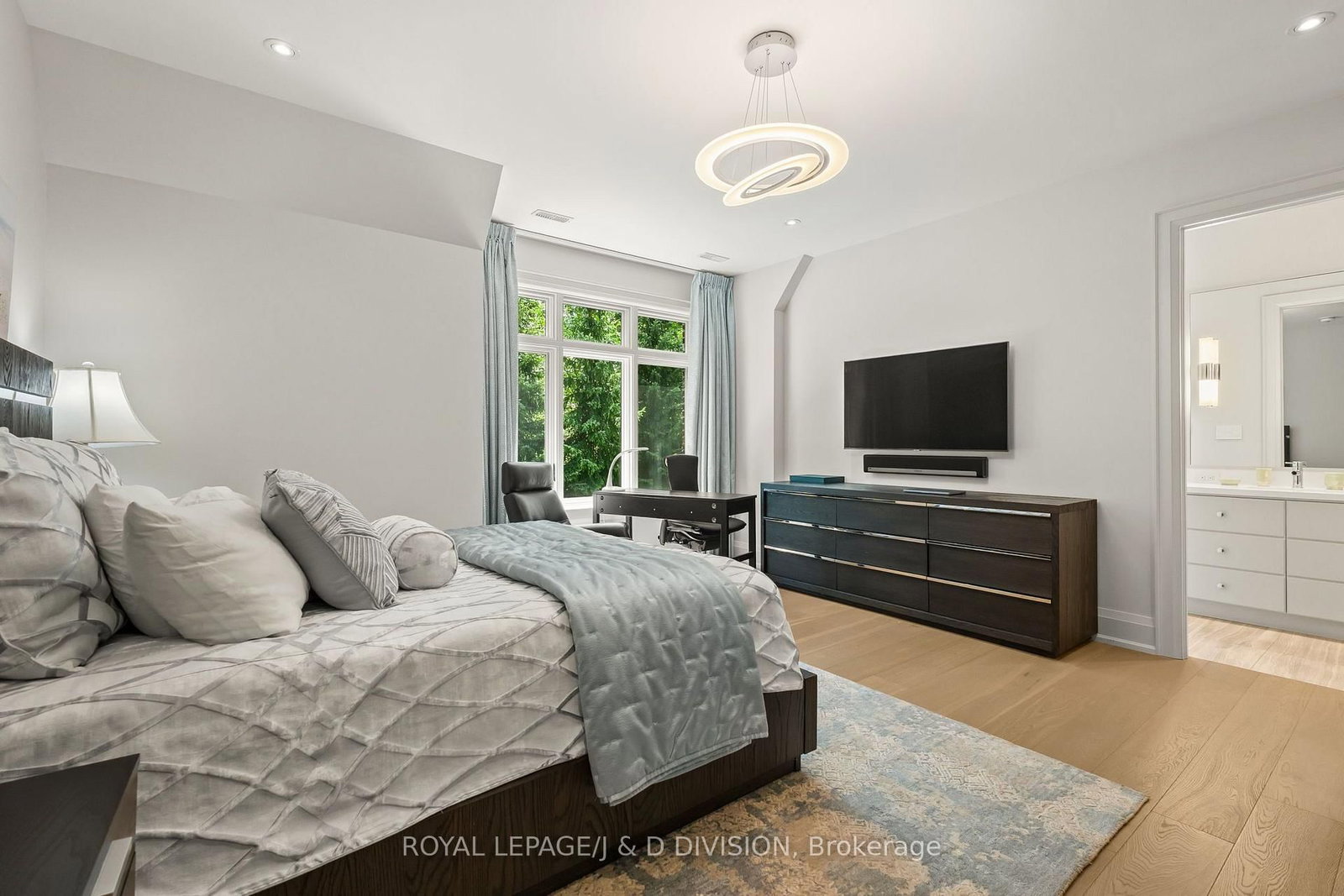 5 Pine Forest Rd, Toronto — 34