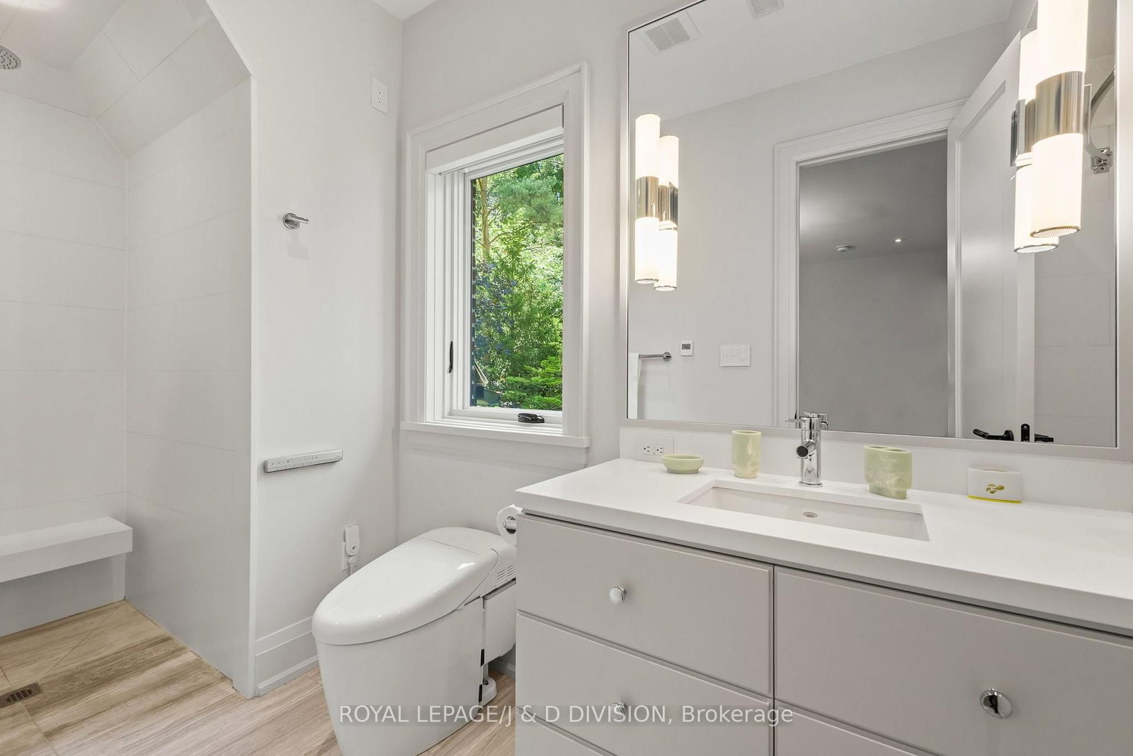 5 Pine Forest Rd, Toronto — 35