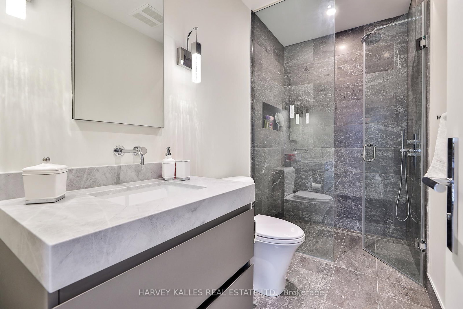 49 Foxbar Rd, Toronto — 30