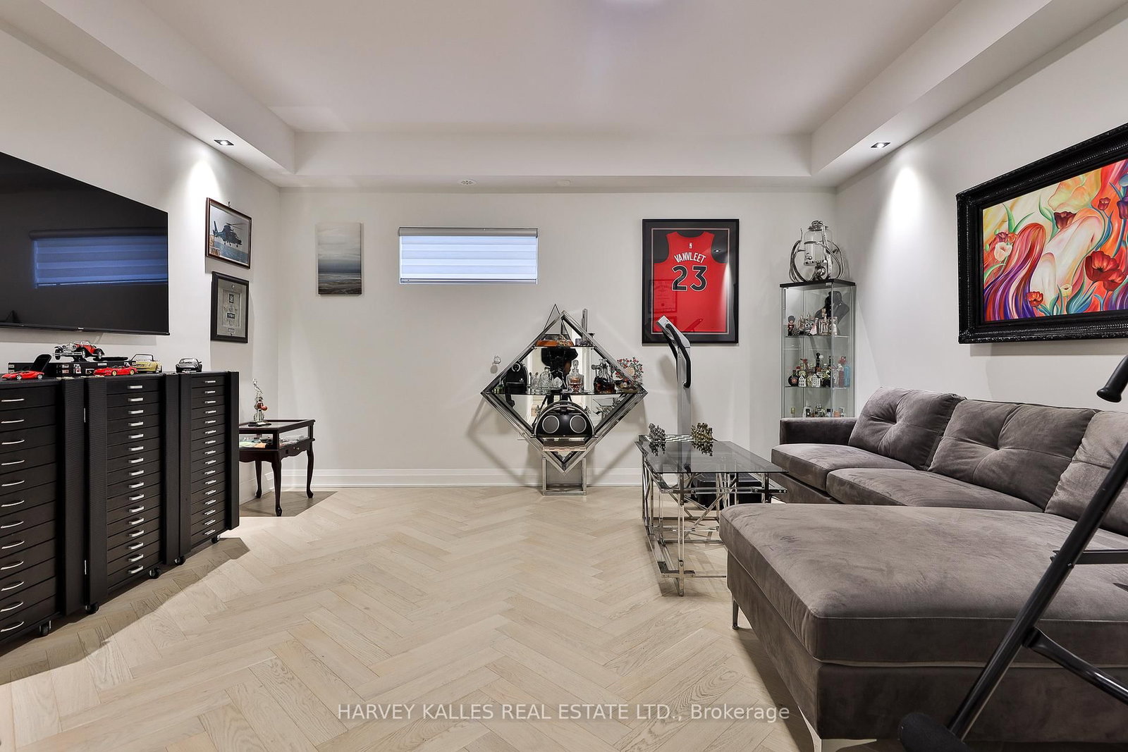 49 Foxbar Rd, Toronto — 32