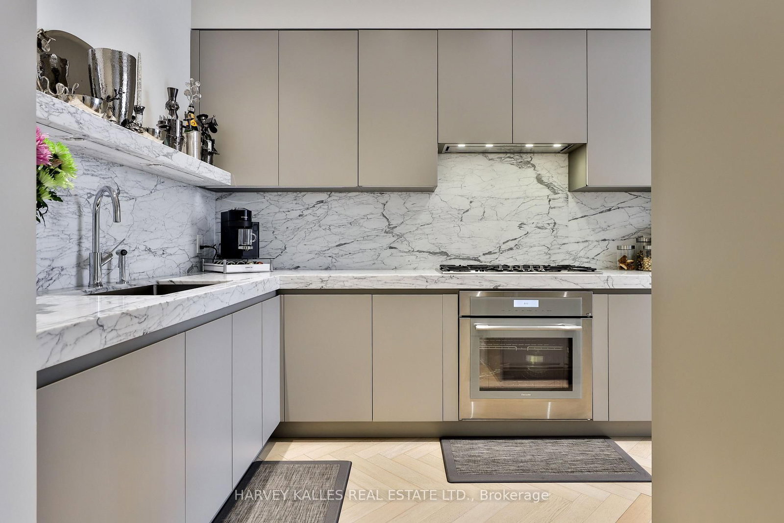 49 Foxbar Rd, Toronto — 4