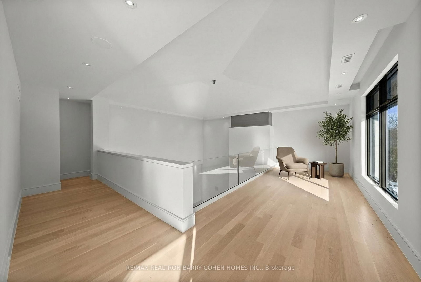 103 Old Colony Rd, Toronto — 14
