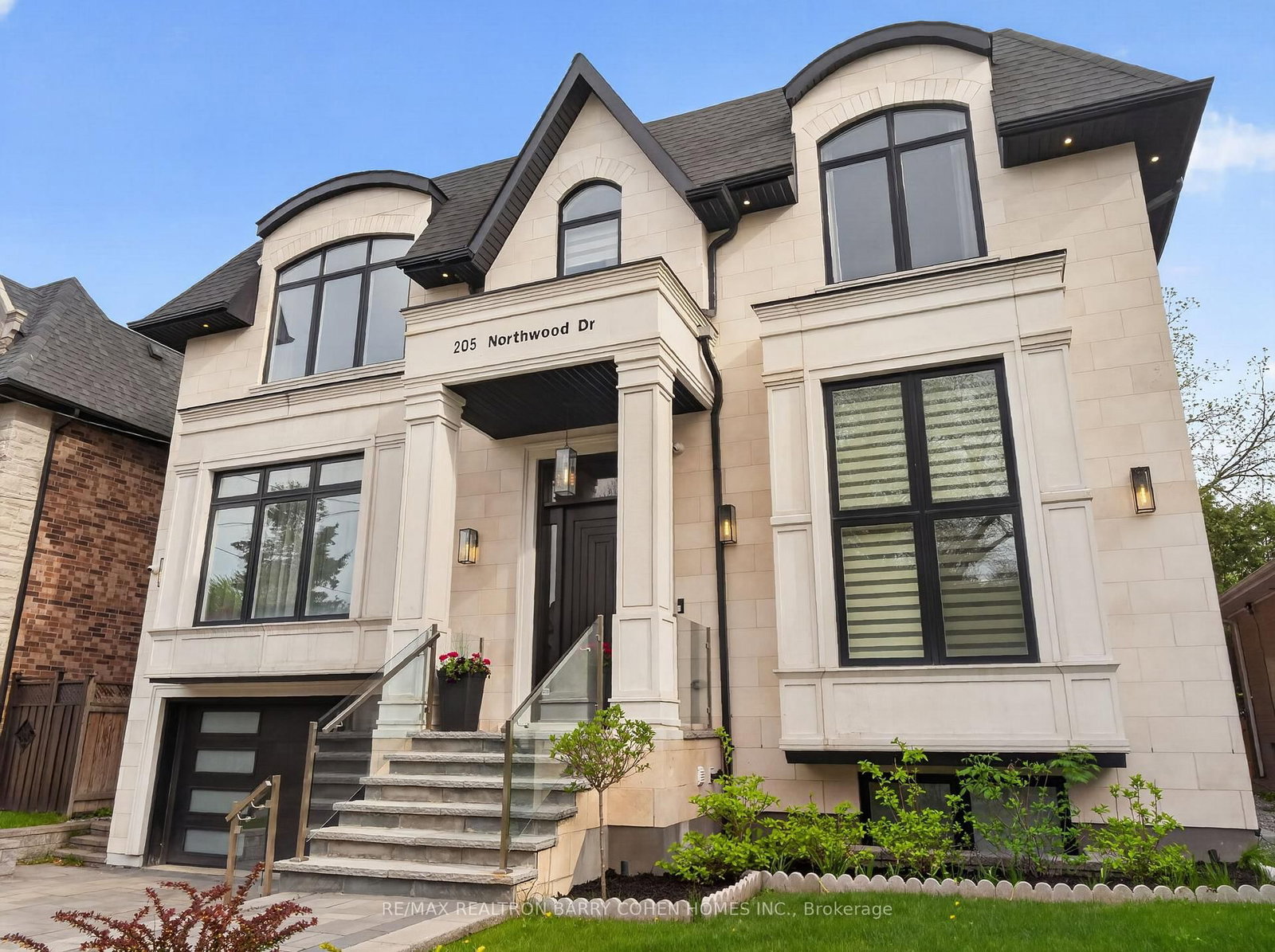 205 Northwood Dr, Toronto — 3