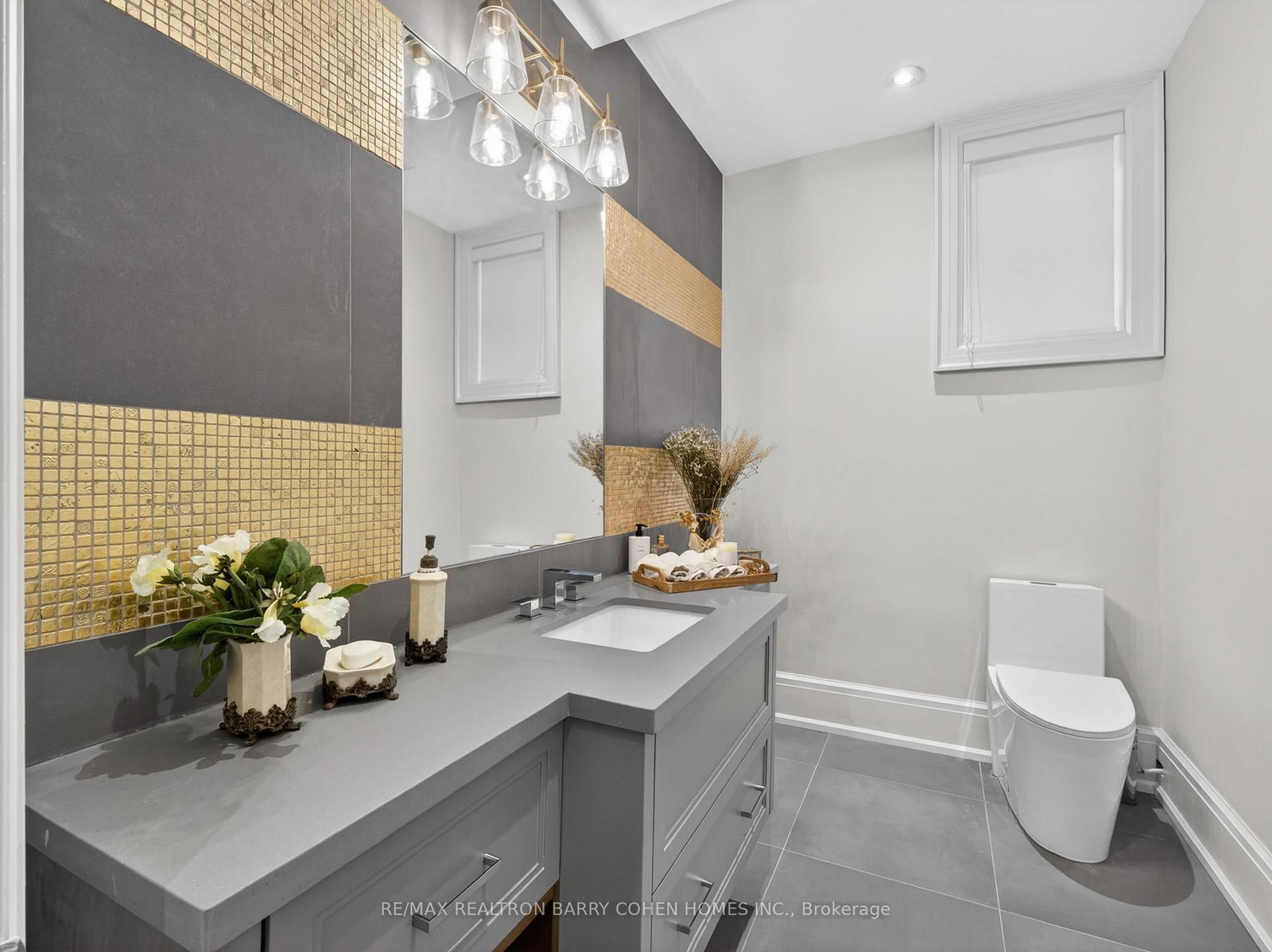 205 Northwood Dr, Toronto — 33