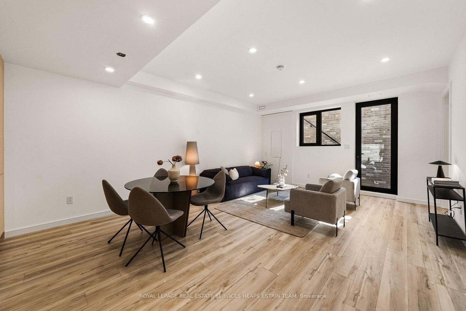 7 Lumley Ave, Toronto — 42