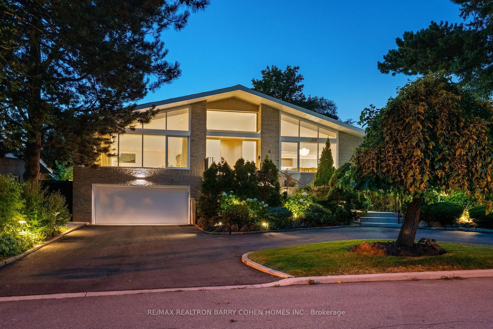 6 Denmark Cres, Toronto — 3