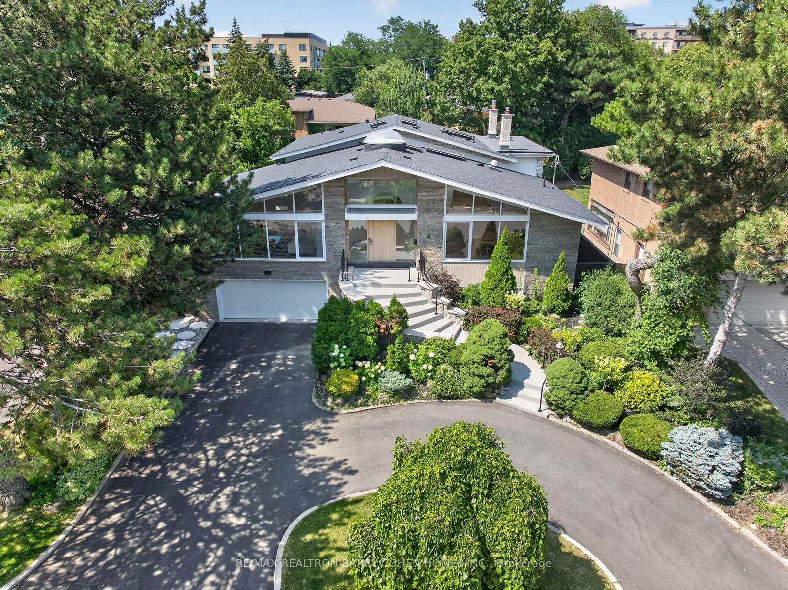 6 Denmark Cres, Toronto — 48