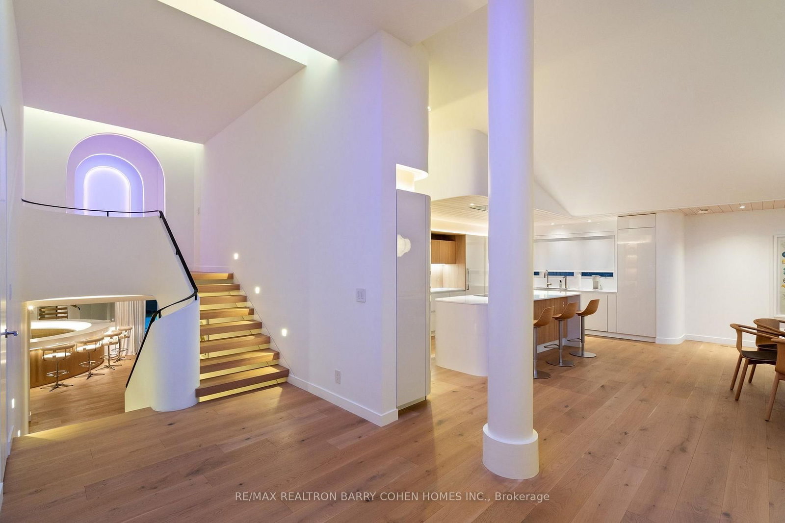 6 Denmark Cres, Toronto — 6