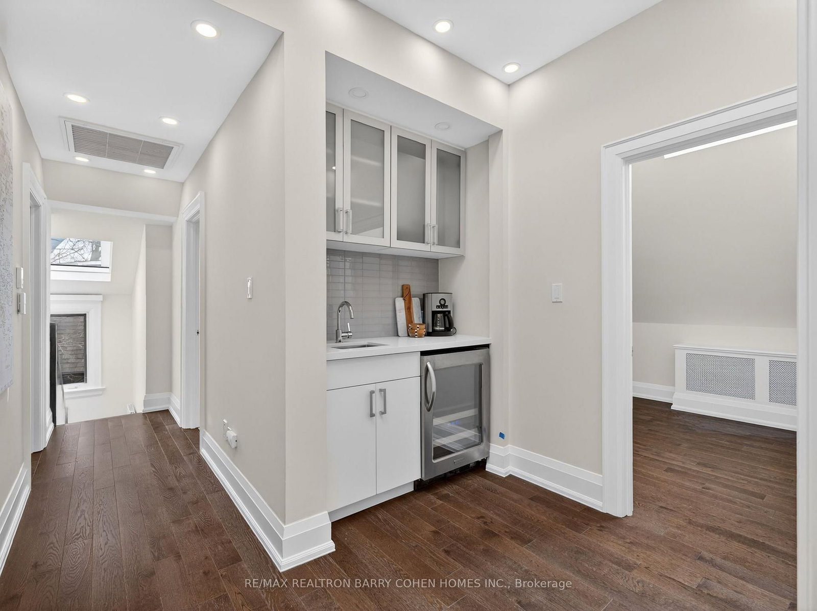 11 Ormsby Cres, Toronto — 34