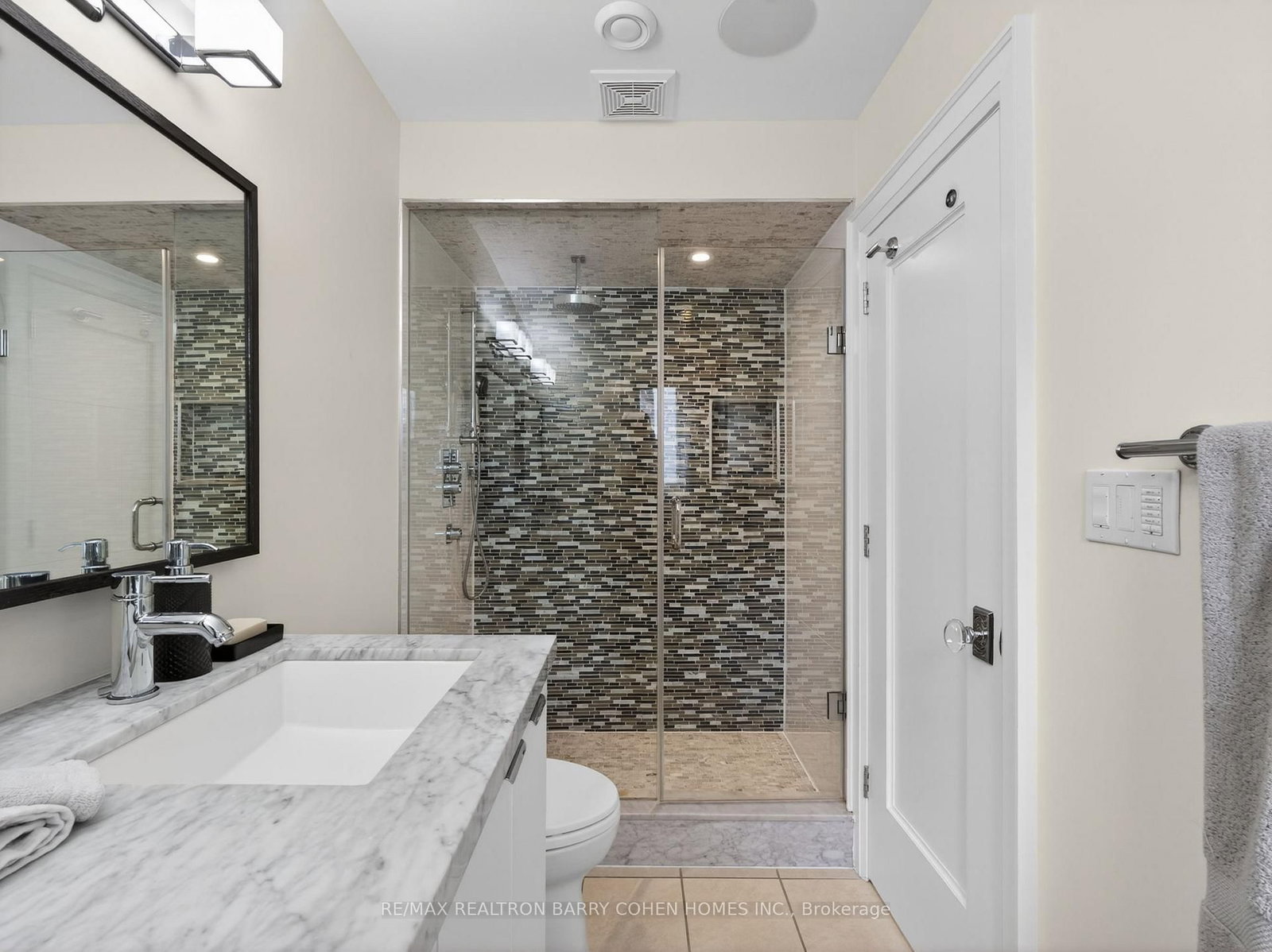 11 Ormsby Cres, Toronto — 36