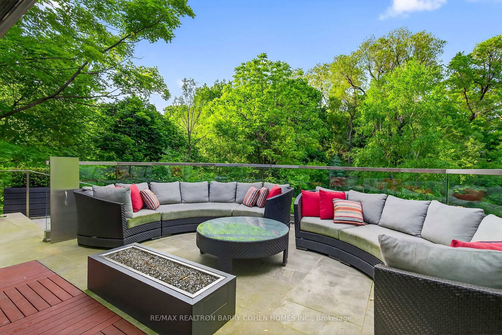 11 Ormsby Cres, Toronto — 40