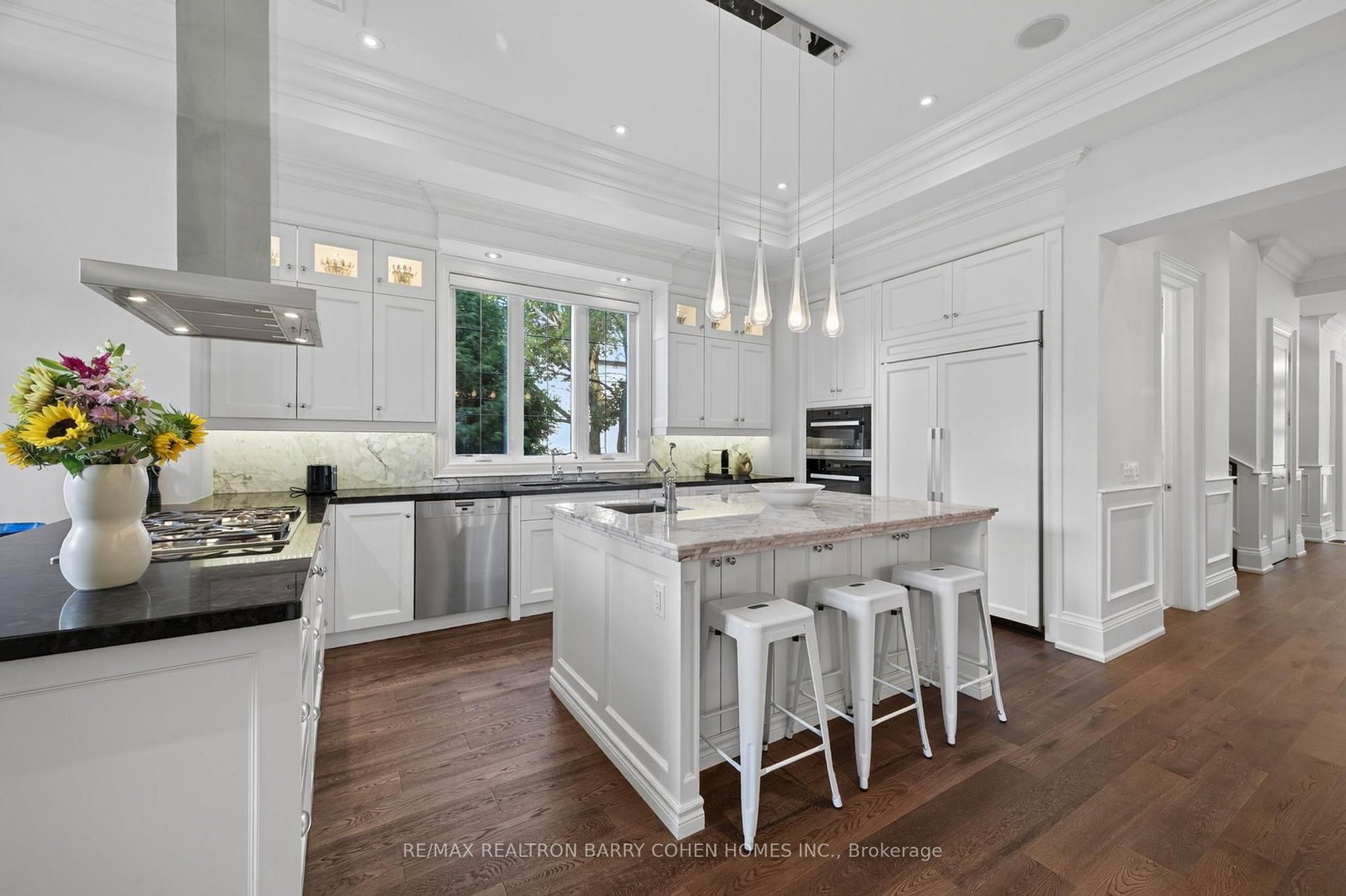 100 Munro Blvd, Toronto — 9