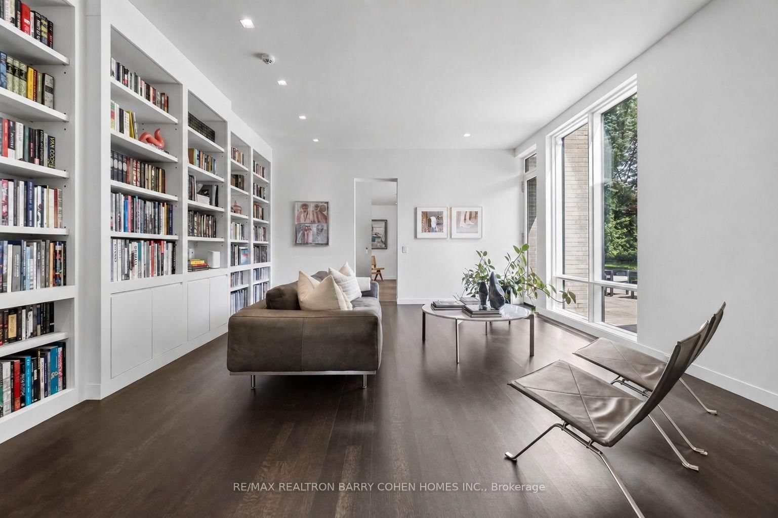 12 Tudor Gate, Toronto — 13