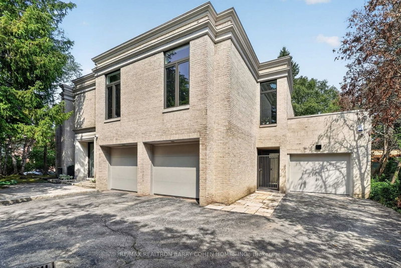 12 Tudor Gate - Photo 2