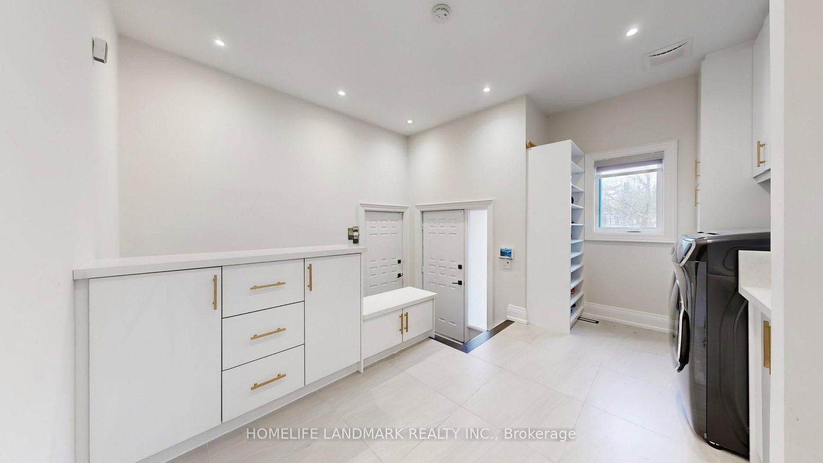 20 Blaine Dr, Toronto — 18