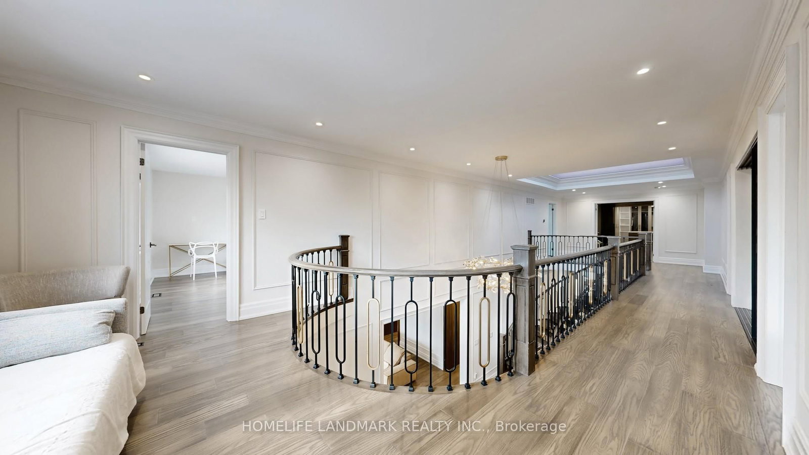 20 Blaine Dr, Toronto — 22