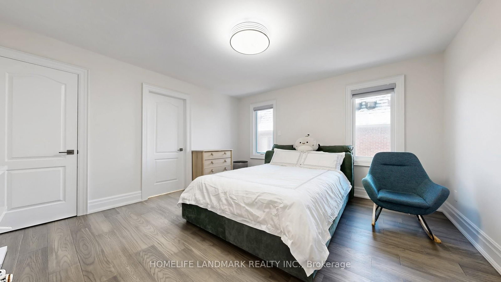 20 Blaine Dr, Toronto — 28