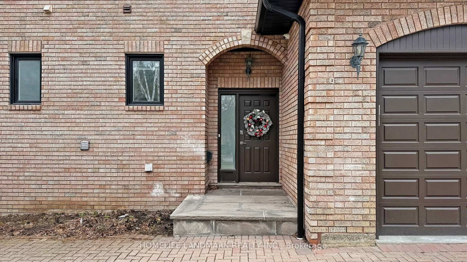 20 Blaine Dr, Toronto — 4
