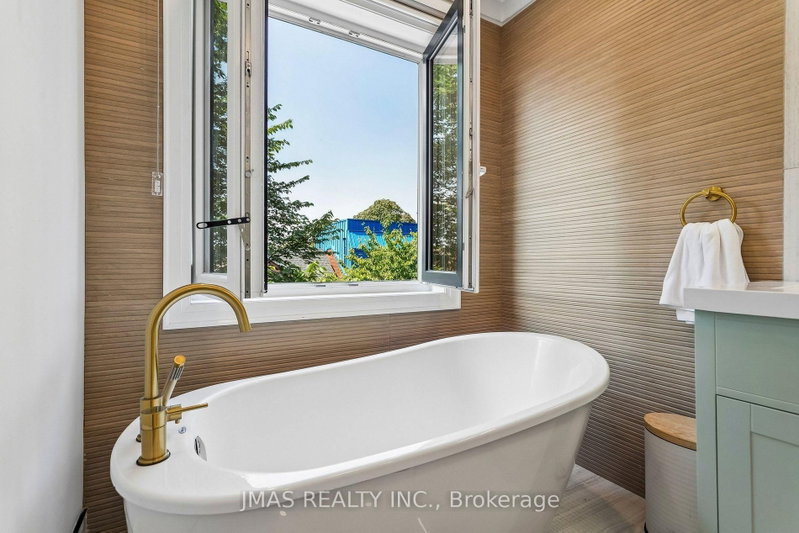 268 Manning Ave - Photo 5