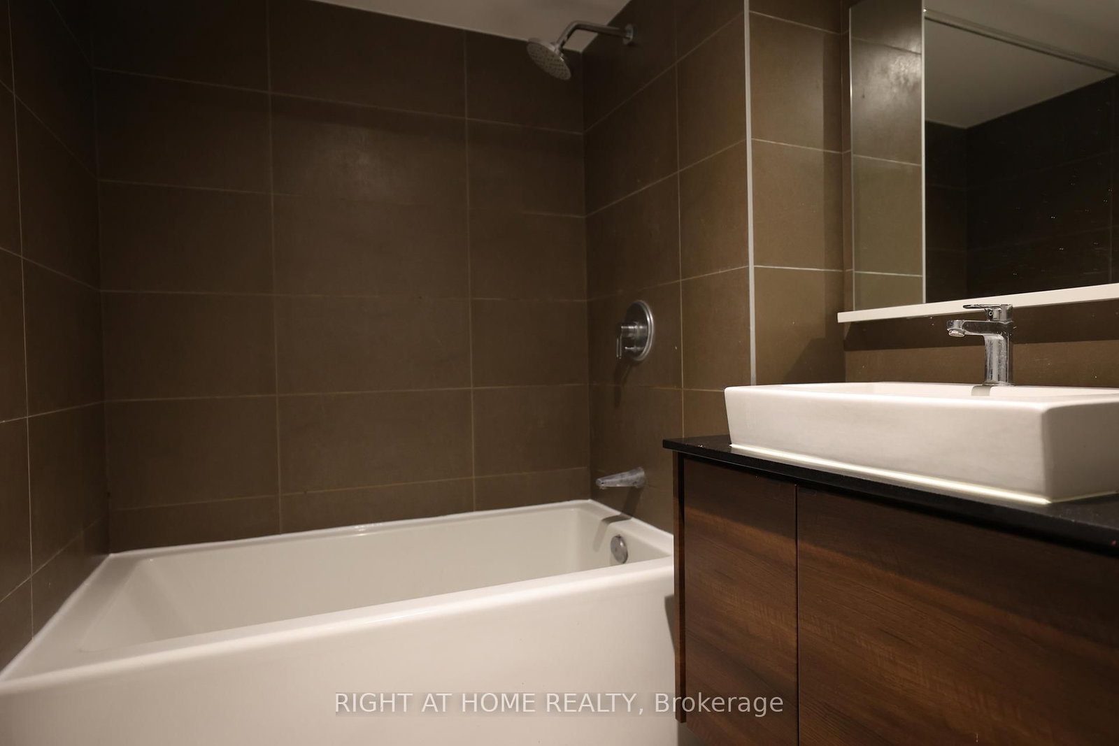 308-72 esther shiner Blvd, Toronto — 10