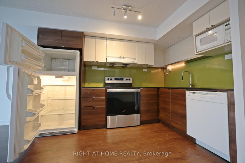 308 - 72 esther shiner Blvd - Photo 5