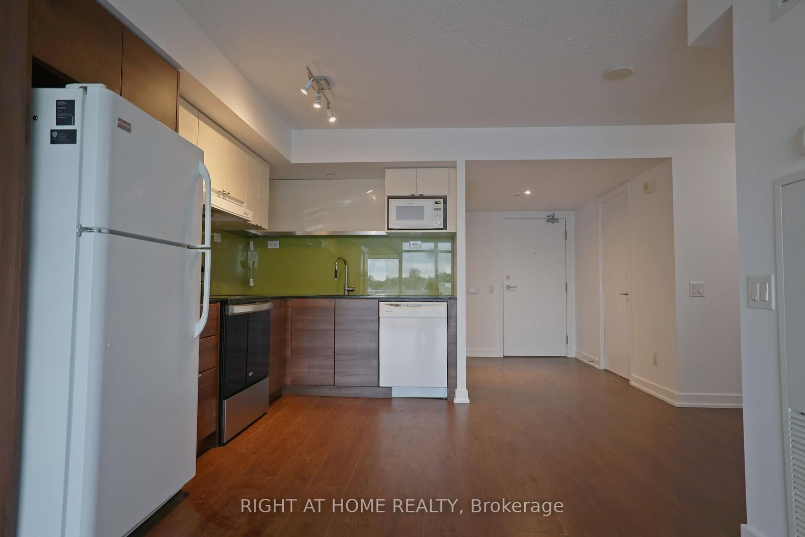 308-72 esther shiner Blvd, Toronto — 7