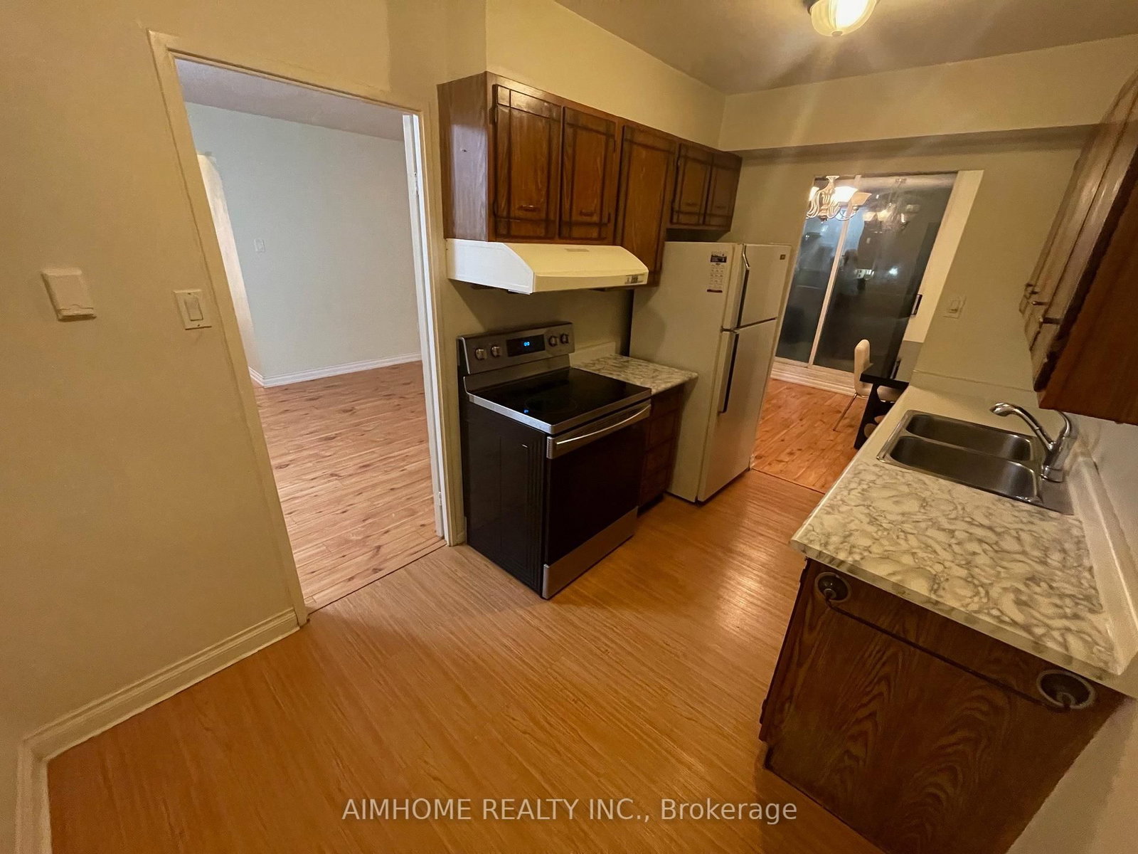812-177 Linus Rd, Toronto — 9