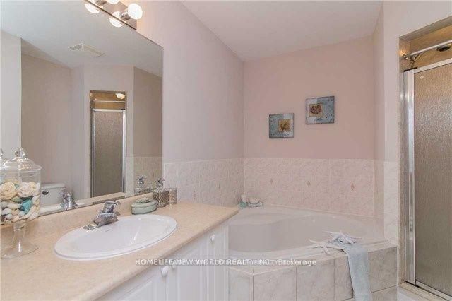 Upper-6 Altamont Rd, Toronto — 10