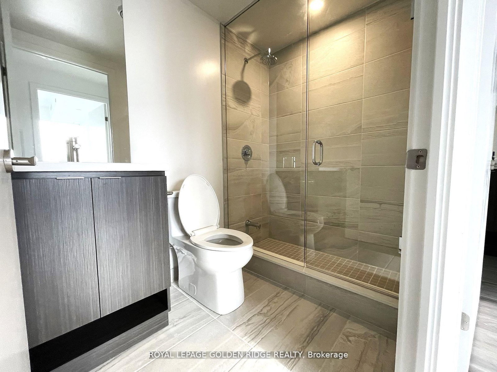 6812-55 cooper St, Toronto — 16