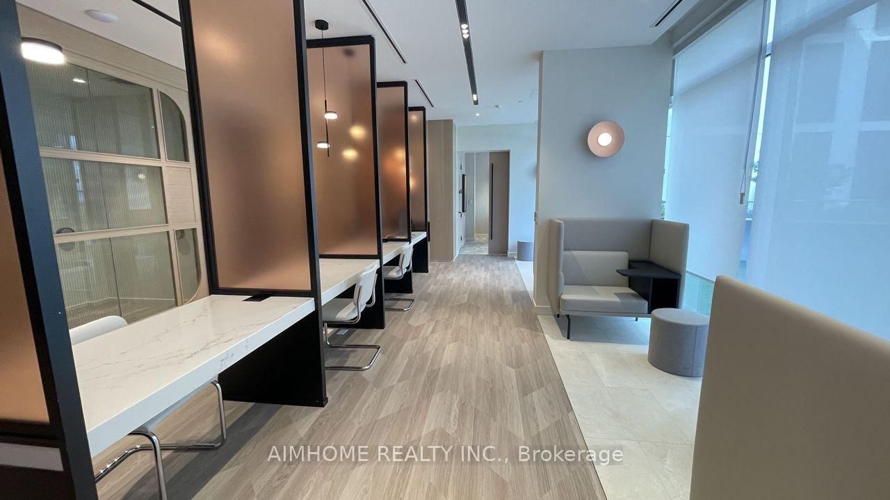 1302-10 Oak St, Toronto — 12