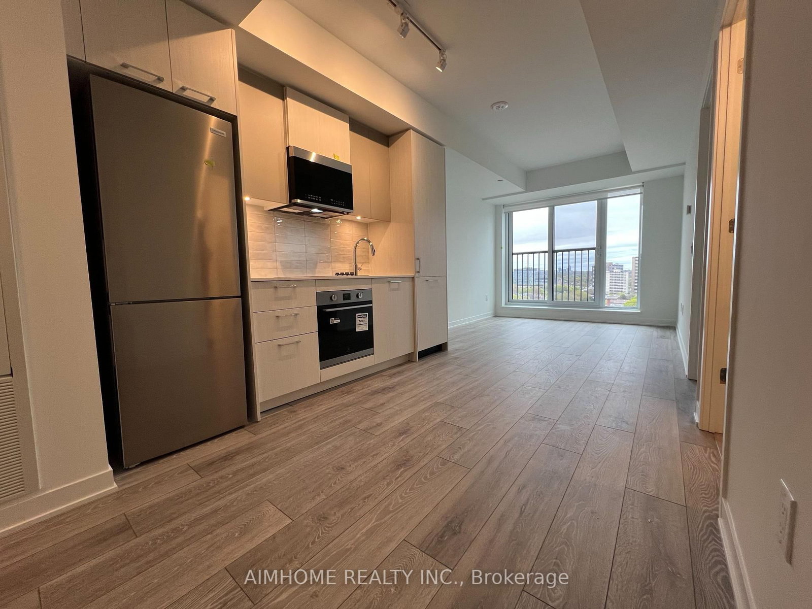 1302-10 Oak St, Toronto — 4