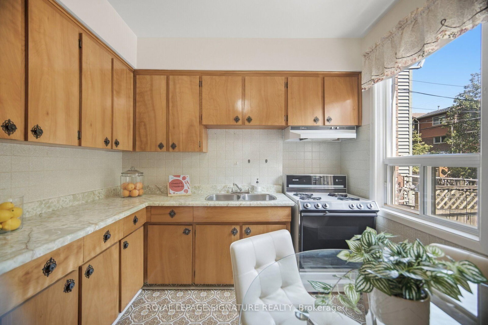 43 Marchmount Rd, Toronto — 20