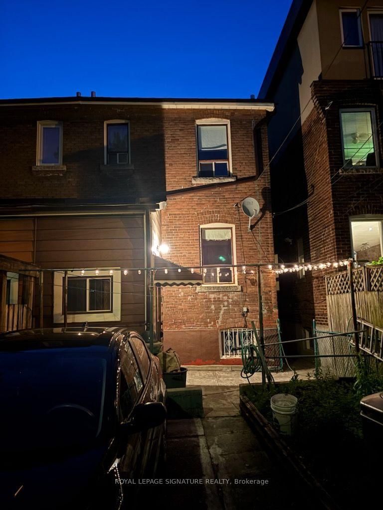 43 Marchmount Rd, Toronto — 48