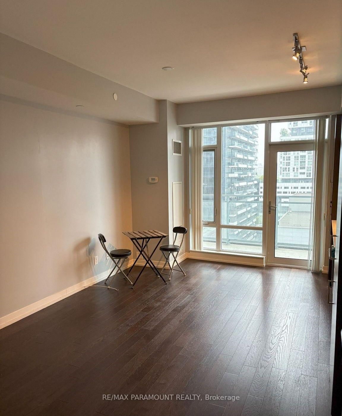 1103-21 Widmer St, Toronto — 15