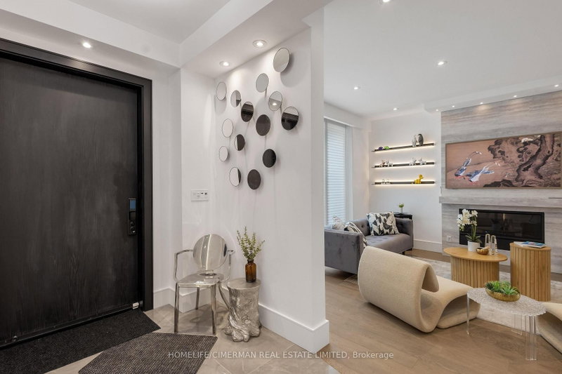 124 Lyndhurst Ave - Photo 2