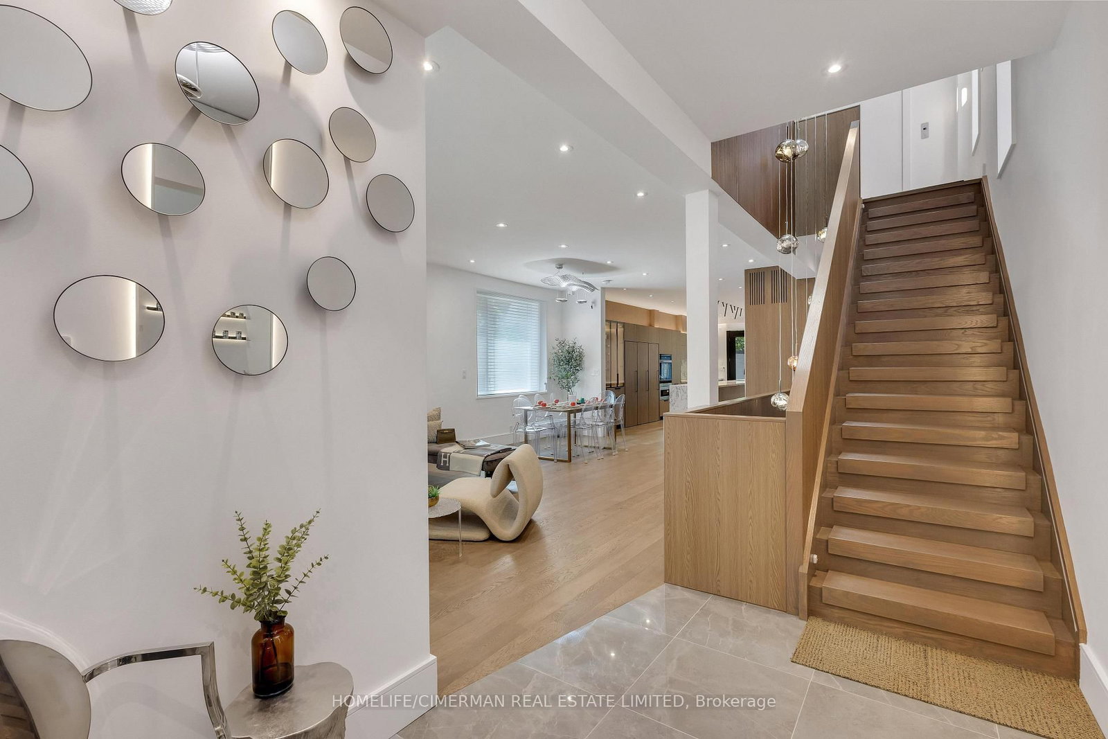 124 Lyndhurst Ave, Toronto — 3