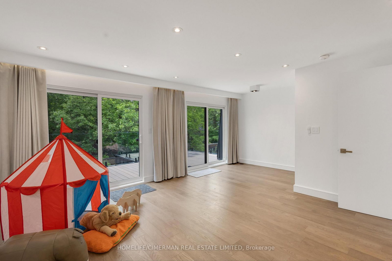 124 Lyndhurst Ave, Toronto — 30
