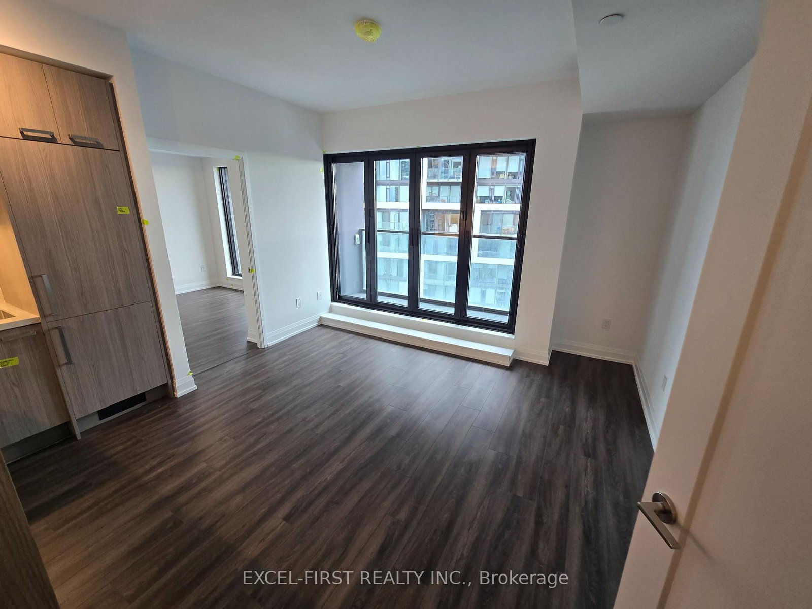 2104-20 Soudan Ave, Toronto — 3