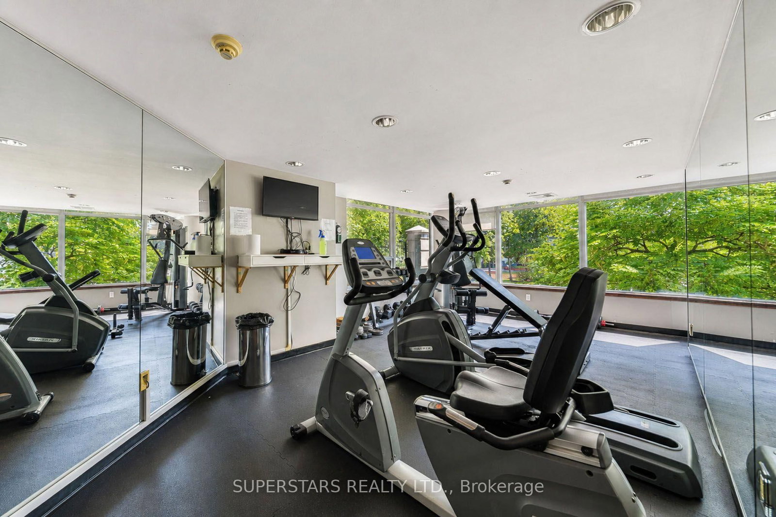 815-18 Valley Woods Rd, Toronto — 17
