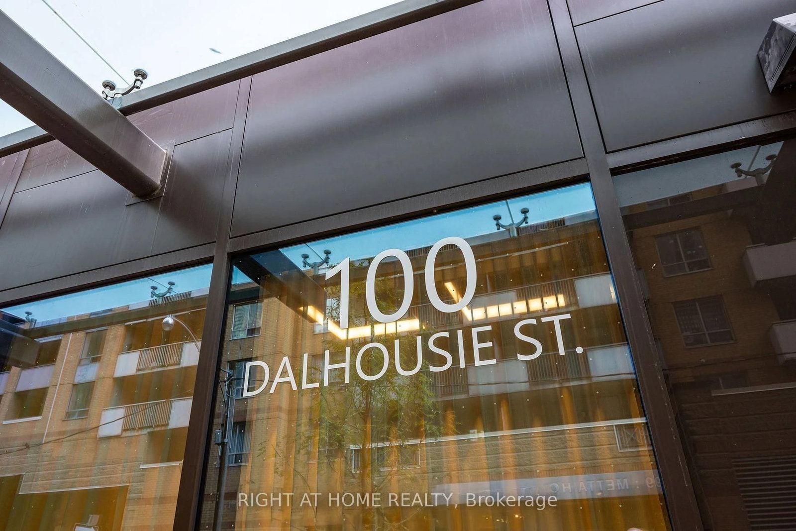 4009-100 Dalhousie St, Toronto — 4