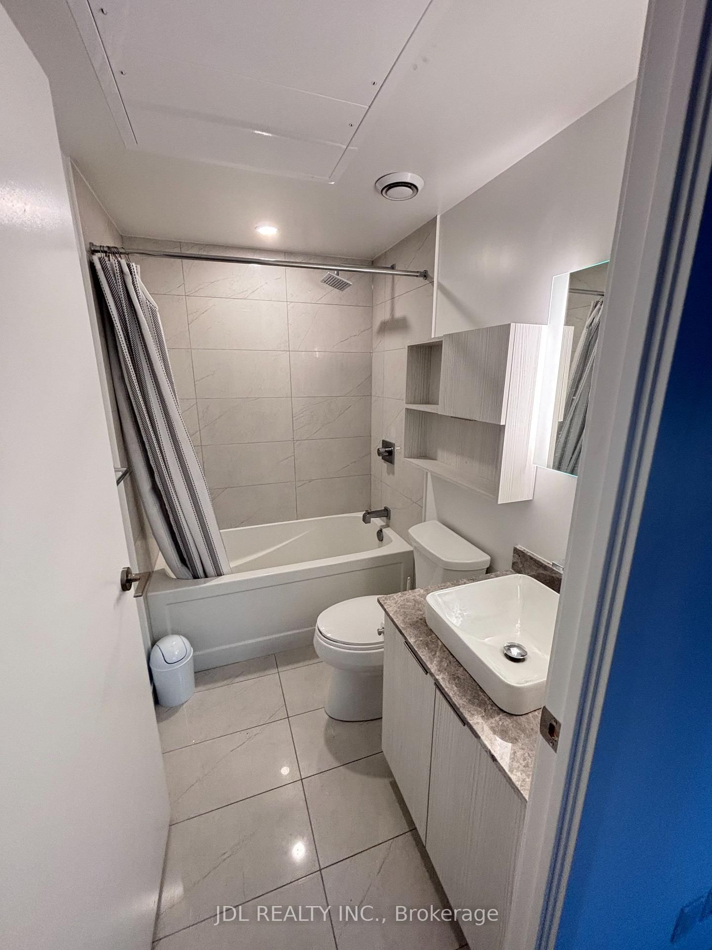 3502-501 Yonge St, Toronto — 6