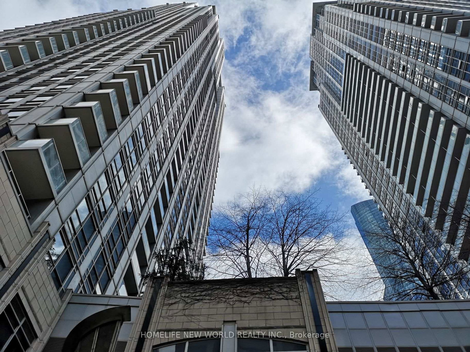 3201-761 Bay St, Toronto — 3