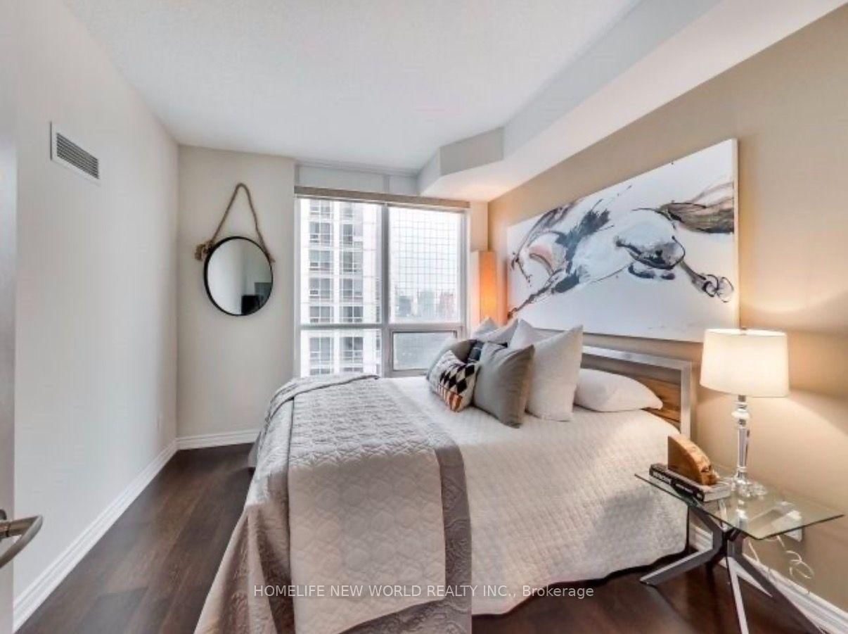3201-761 Bay St, Toronto — 8