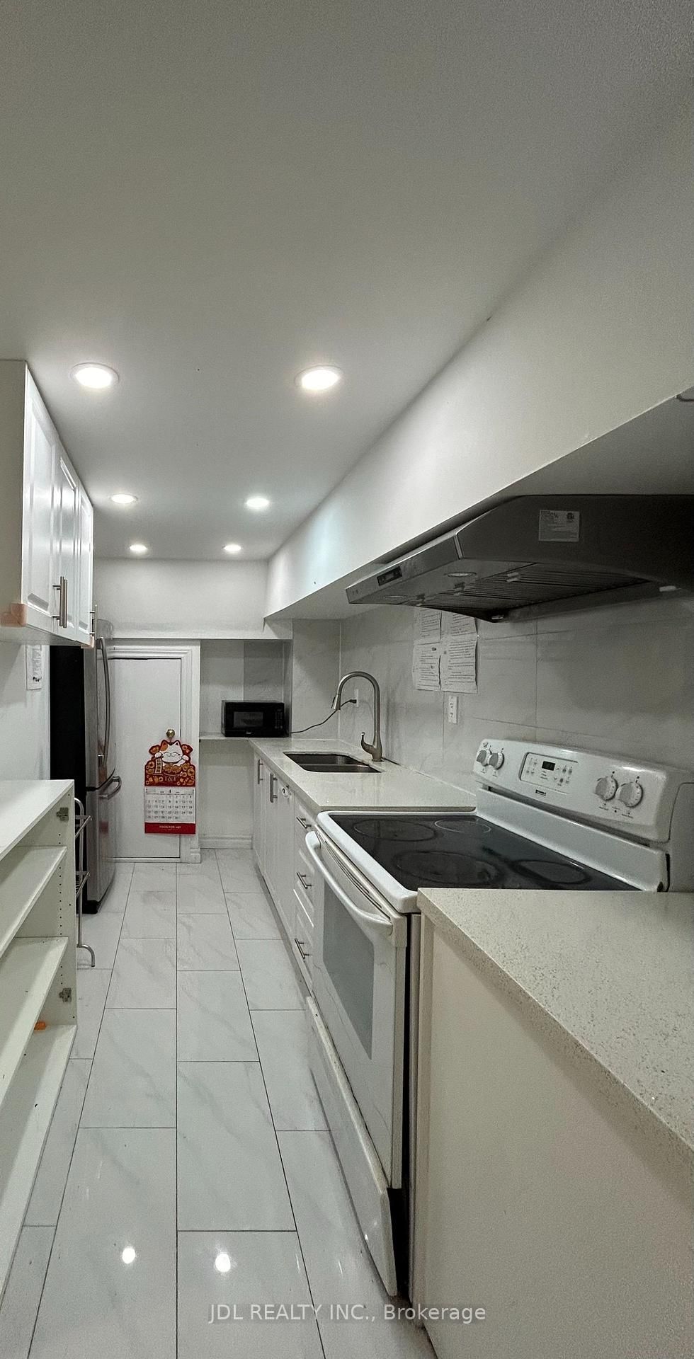 Suite A bsmt-10 Apache Tr Tr, Toronto — 7